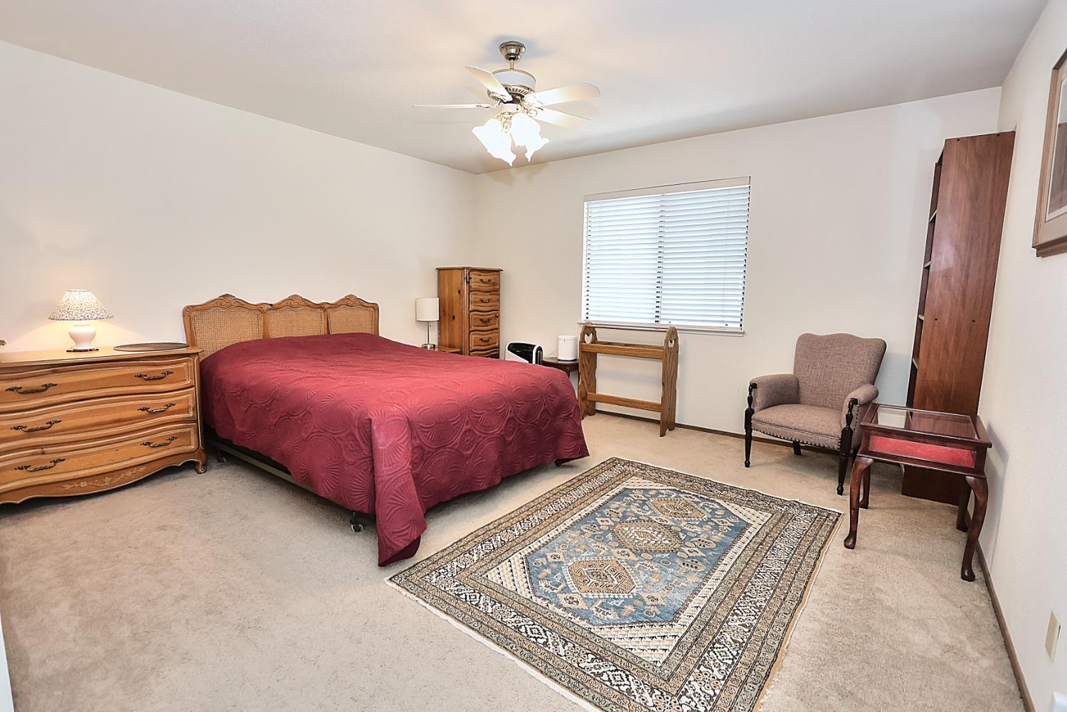 Detail Gallery Image 30 of 69 For 1982 University Park Dr, Sacramento,  CA 95825 - 3 Beds | 2/1 Baths
