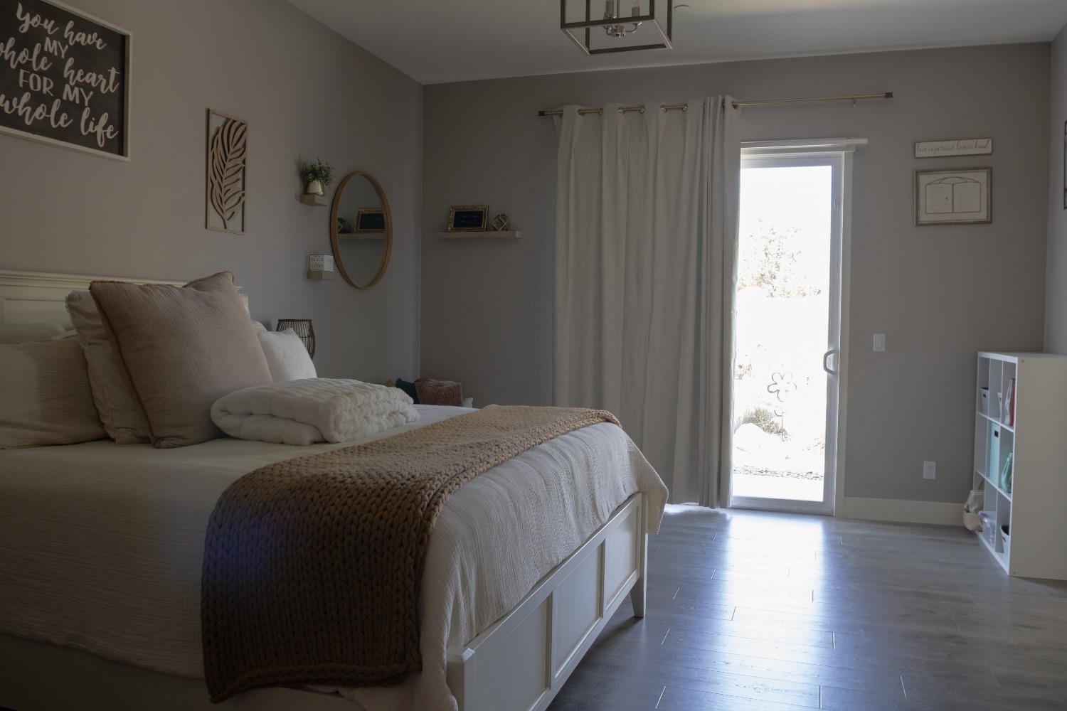 Detail Gallery Image 14 of 39 For 1731 Crystal Ct, Los Banos,  CA 93635 - 4 Beds | 2 Baths