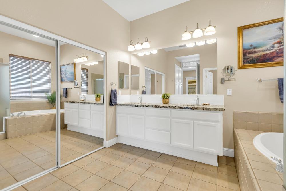 Detail Gallery Image 22 of 66 For 929 Jordine Way, Galt,  CA 95632 - 5 Beds | 2/1 Baths