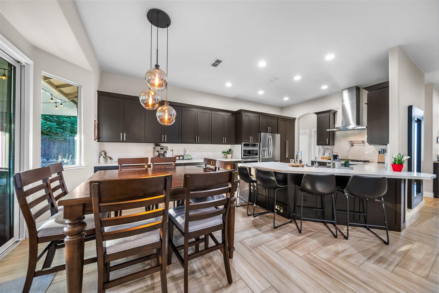 Detail Gallery Image 2 of 41 For 3201 Oselot Way, Rancho Cordova,  CA 95670 - 4 Beds | 2 Baths
