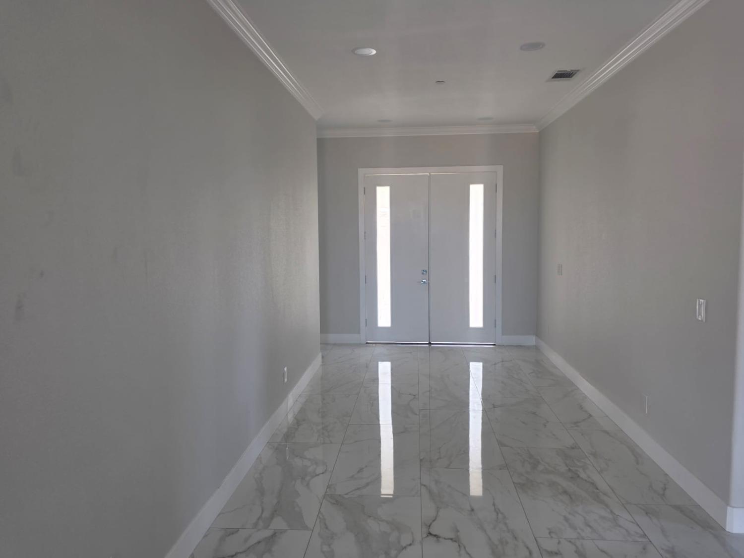 Detail Gallery Image 8 of 66 For 3213 Millbrook Ave, Modesto,  CA 95355 - 3 Beds | 4 Baths