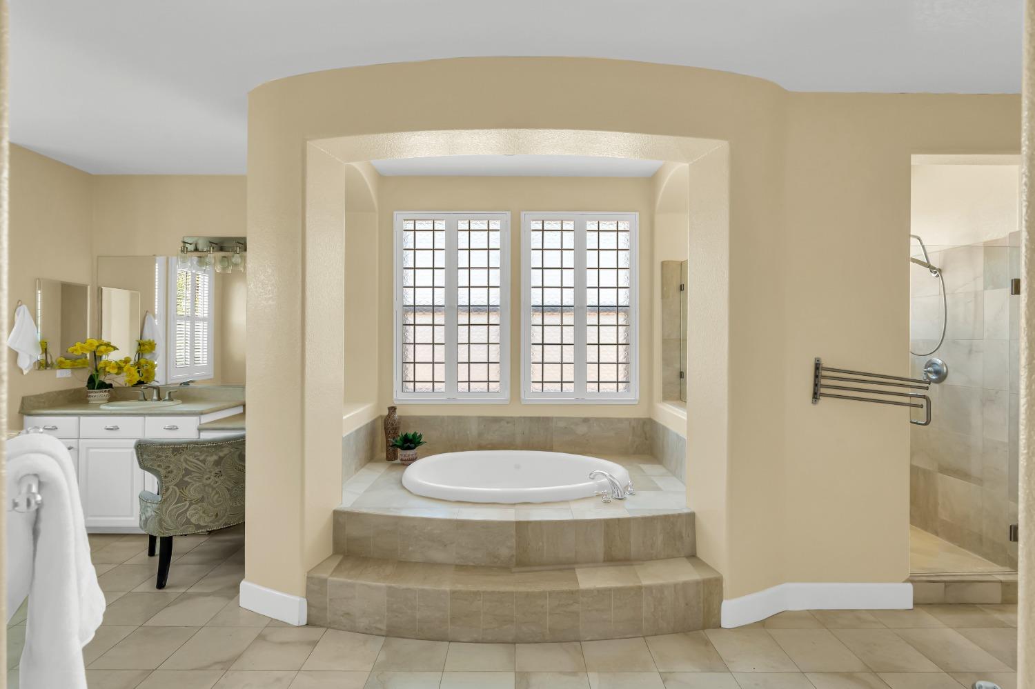 Detail Gallery Image 54 of 94 For 6600 Caprezzo Way, Elk Grove,  CA 95757 - 5 Beds | 4/1 Baths