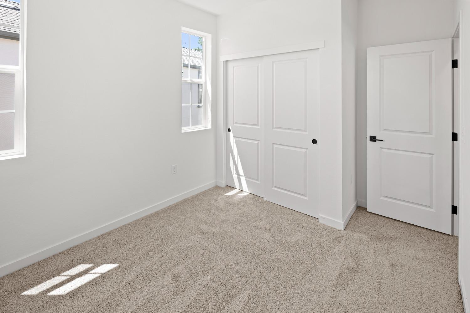 Detail Gallery Image 27 of 39 For 8636 Starburst Way, Sacramento,  CA 95823 - 4 Beds | 2/1 Baths