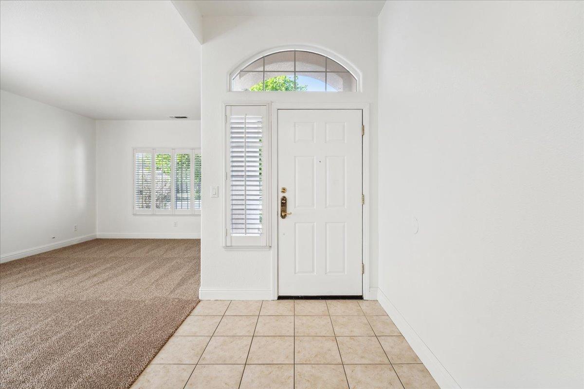 Detail Gallery Image 3 of 45 For 1128 Skyline Dr, Yuba City,  CA 95991 - 4 Beds | 2 Baths