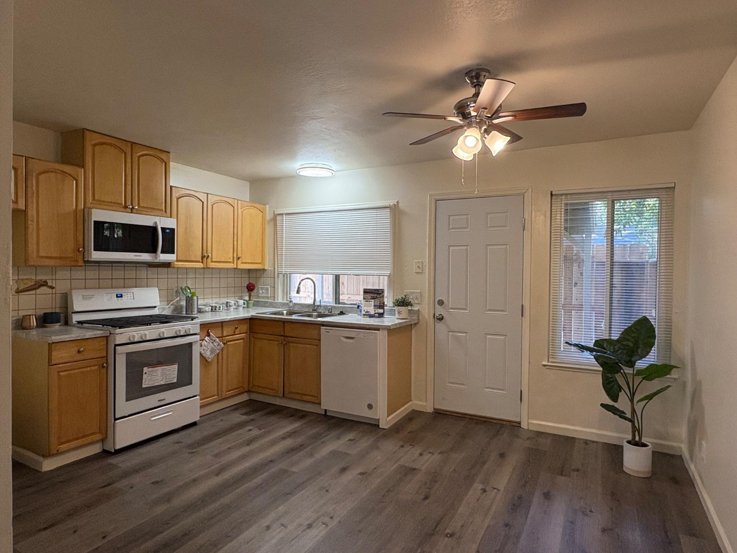 Detail Gallery Image 6 of 14 For 2926 Prentiss Ct, Stockton,  CA 95207 - 2 Beds | 1 Baths