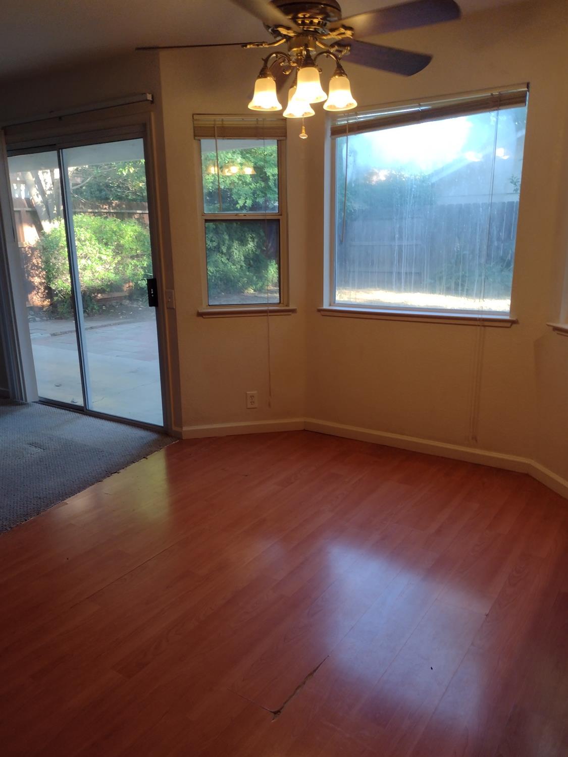 Detail Gallery Image 17 of 56 For 1900 Berryessa Dr, Modesto,  CA 95358 - 3 Beds | 2/1 Baths