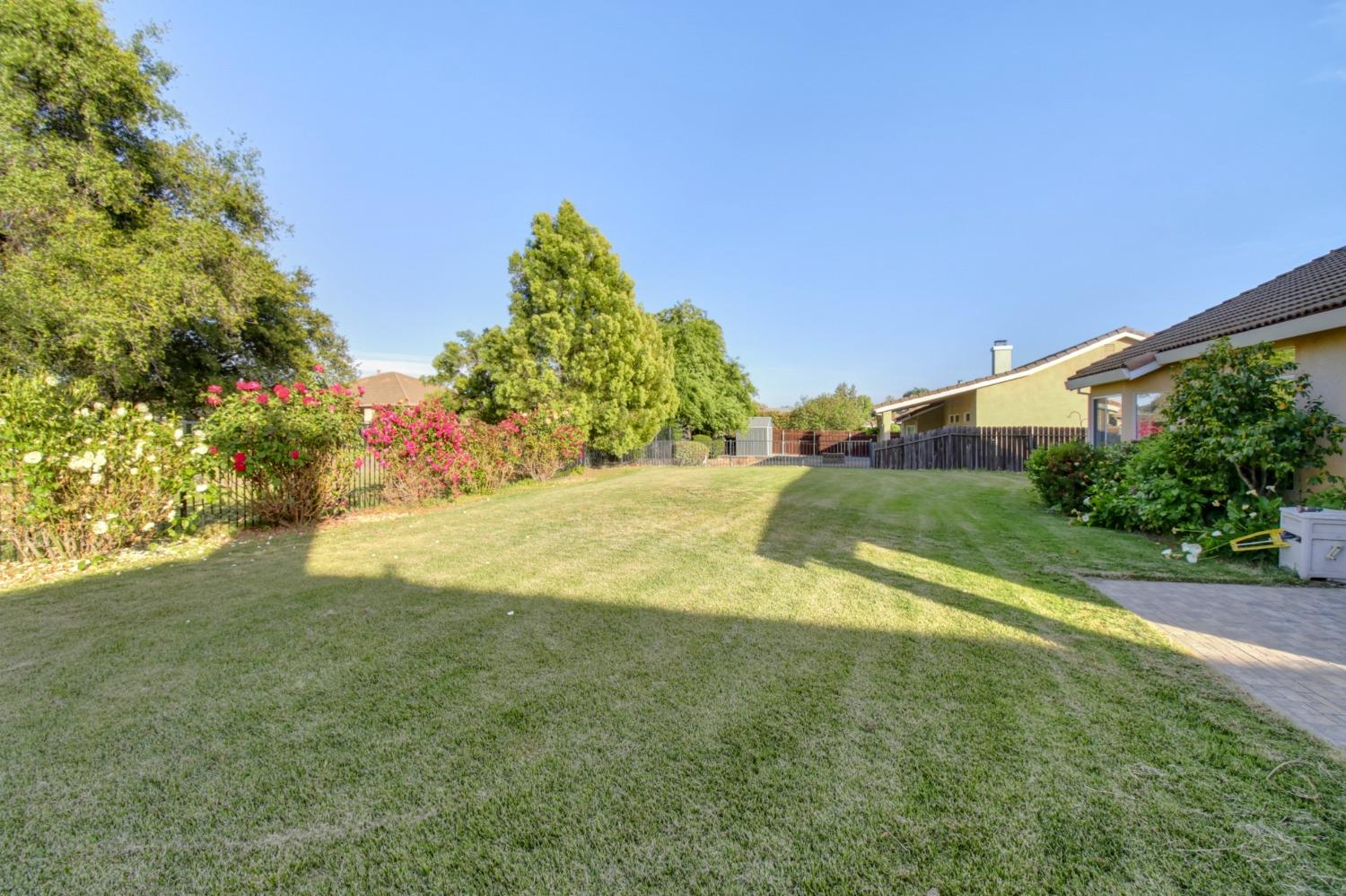 Detail Gallery Image 18 of 37 For 614 Fairway Dr, Ione,  CA 95640 - 2 Beds | 2 Baths