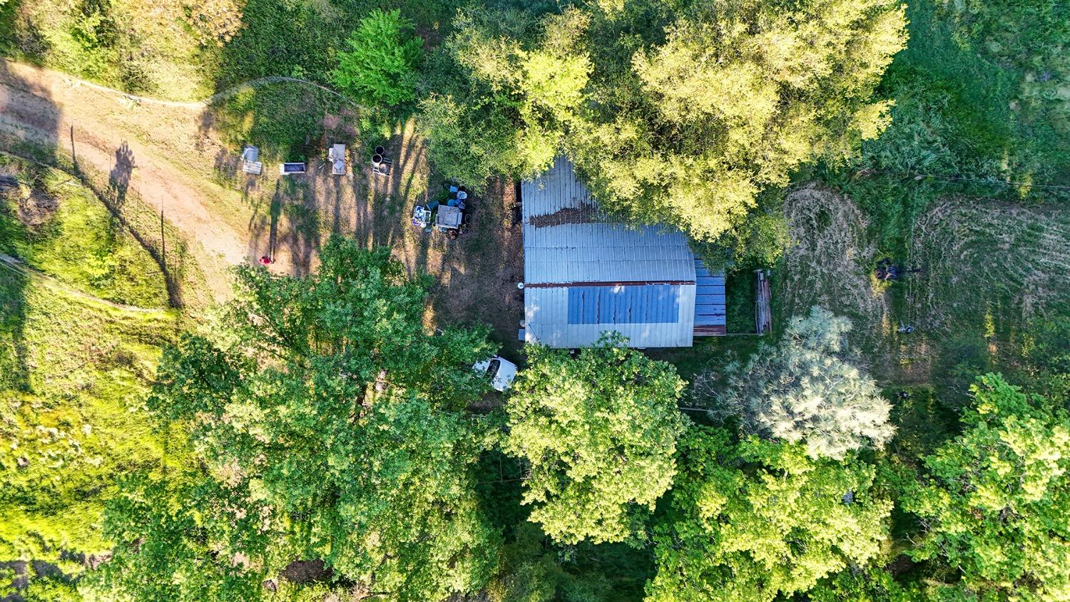 Detail Gallery Image 7 of 70 For 13930 Fiddletown Rd, Fiddletown,  CA 95629 - 3 Beds | 2/1 Baths