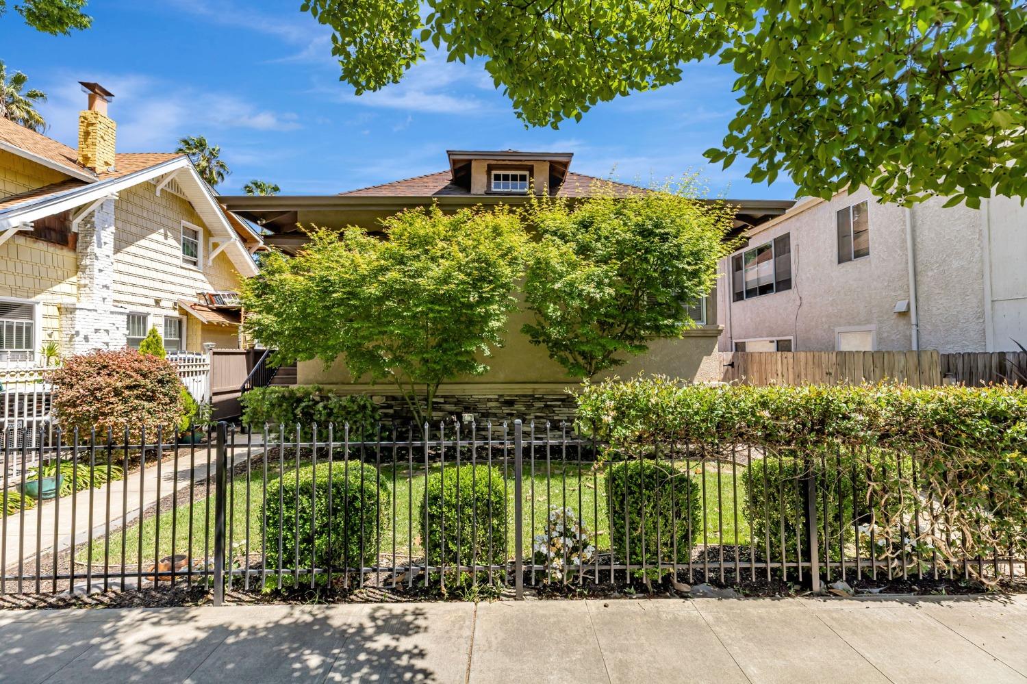 24th Street, Sacramento, California image 2