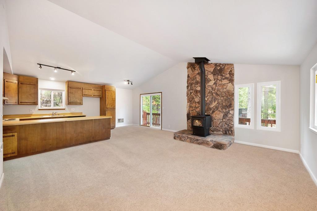 Fawn Drive, Pollock Pines, California image 7