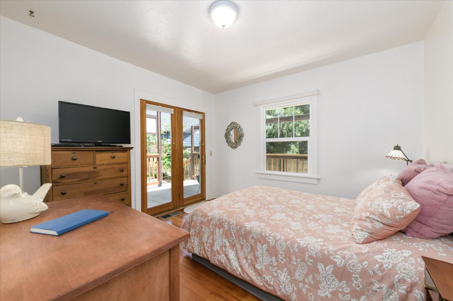 Wentworth Court, Placerville, California image 36