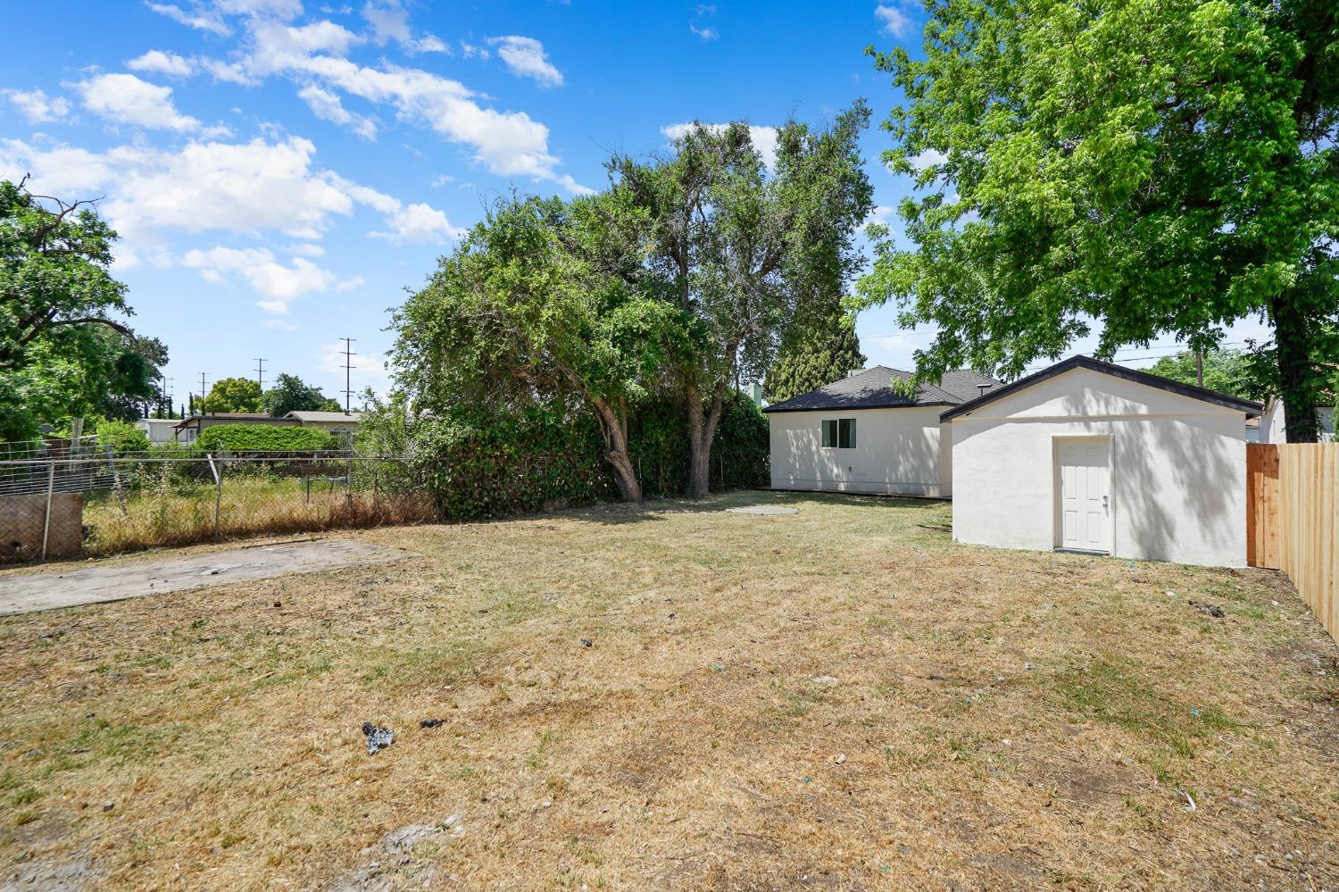 E Anderson Street, Stockton, California image 29