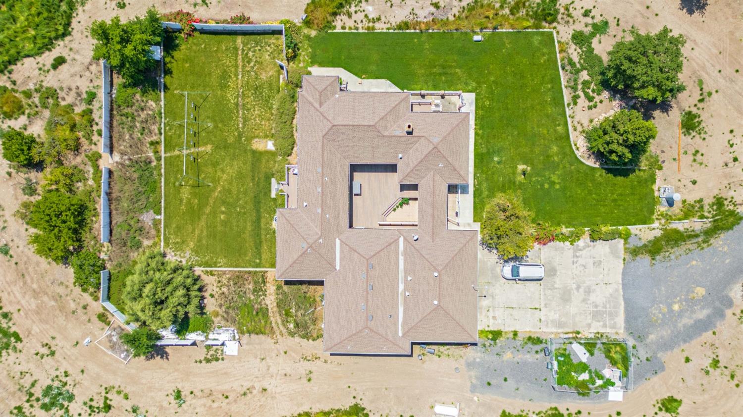 Detail Gallery Image 61 of 68 For 21299 E Highway 4, Stockton,  CA 95215 - 5 Beds | 4/1 Baths