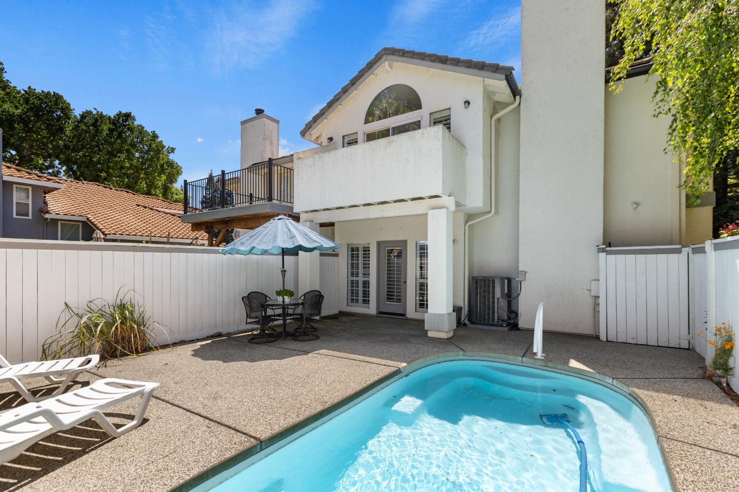 Detail Gallery Image 49 of 56 For 7805 River Village Dr, Sacramento,  CA 95831 - 3 Beds | 2/1 Baths