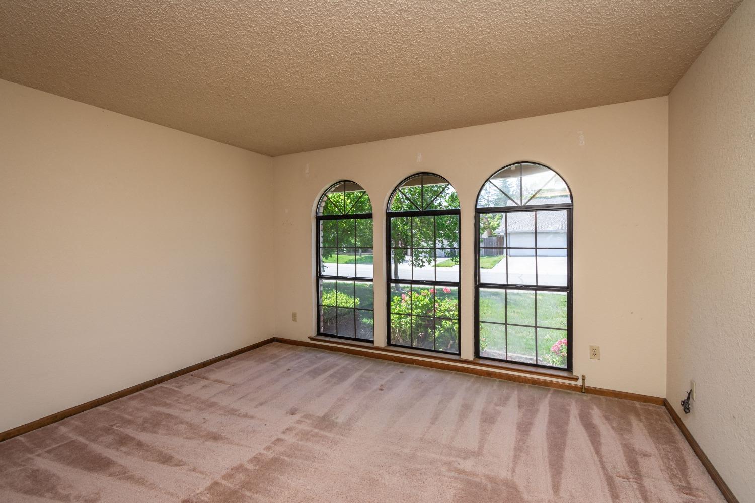 Detail Gallery Image 21 of 31 For 1207 Cedar Tree Way, Sacramento,  CA 95831 - 2 Beds | 2 Baths