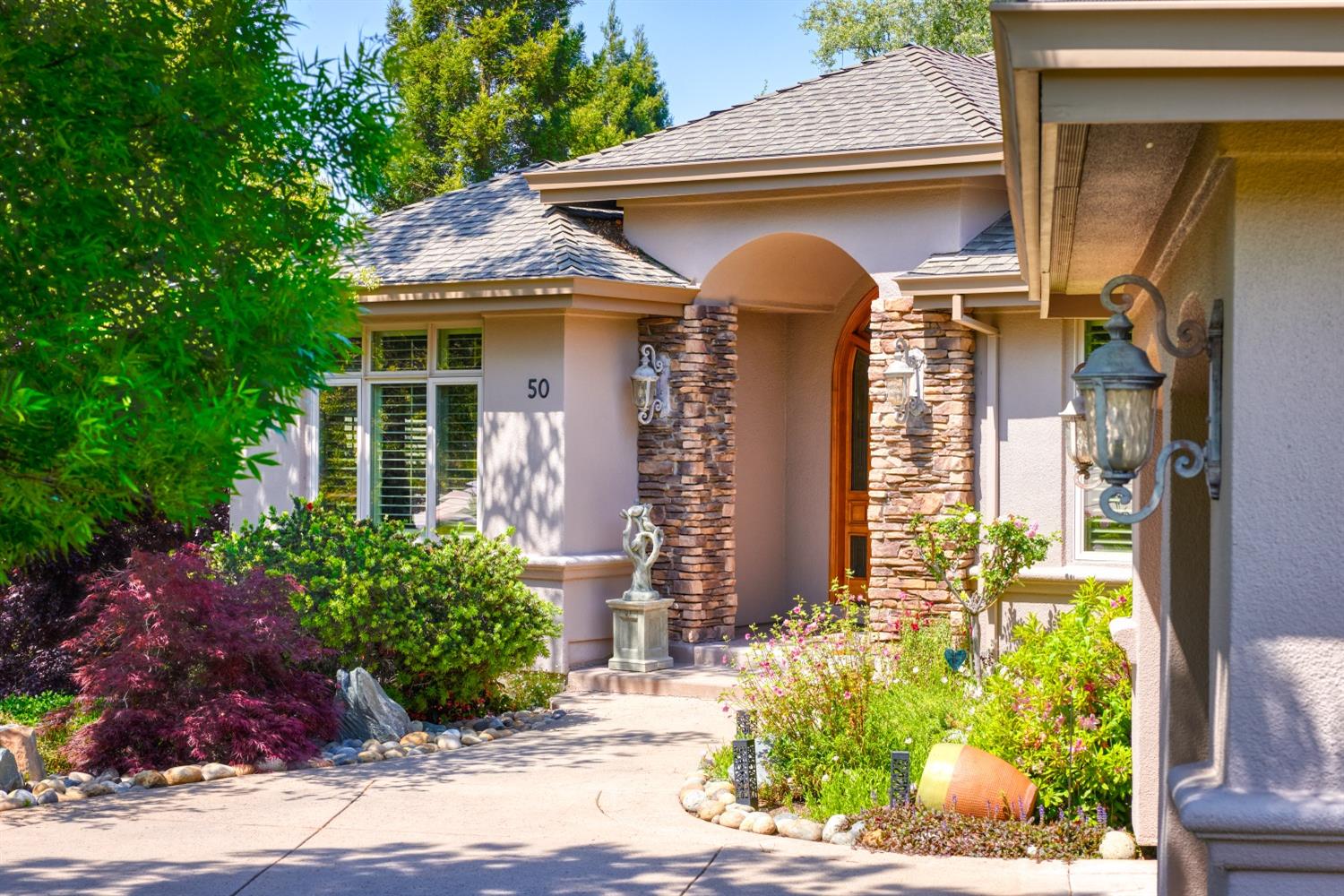 Detail Gallery Image 4 of 40 For 50 Knolls Ct, Copperopolis,  CA 95228 - 2 Beds | 2 Baths