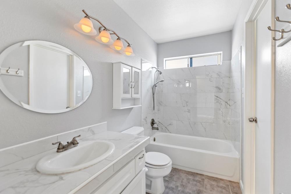 Photo #19: 225058361 Listing: Photo #19