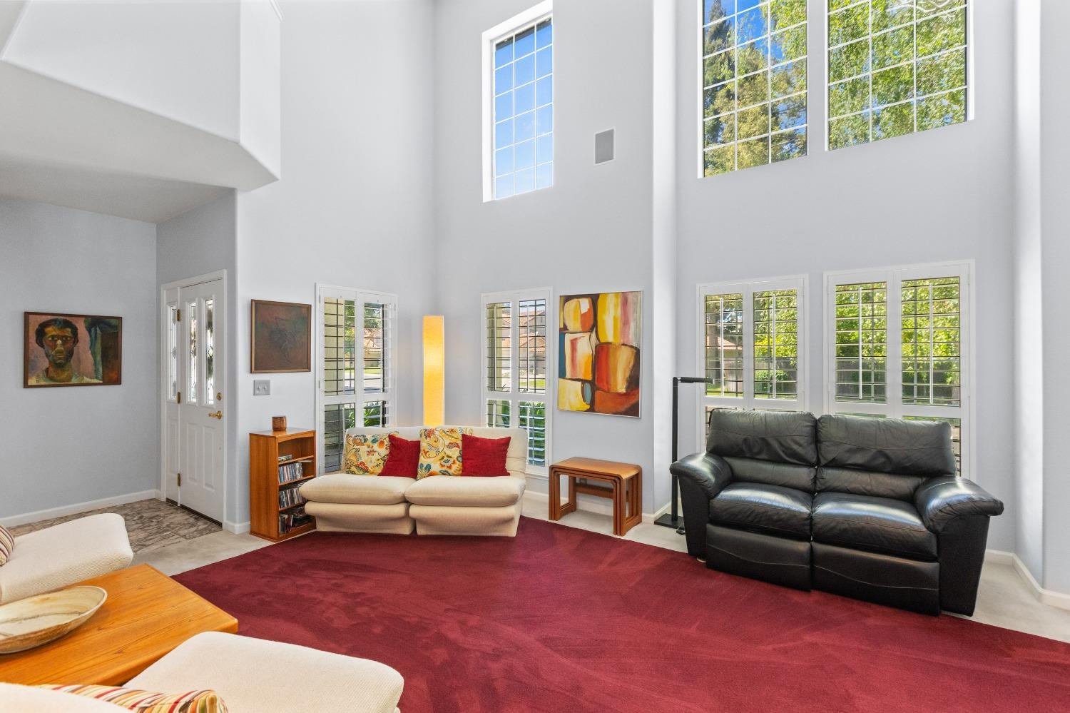 Detail Gallery Image 12 of 56 For 7805 River Village Dr, Sacramento,  CA 95831 - 3 Beds | 2/1 Baths