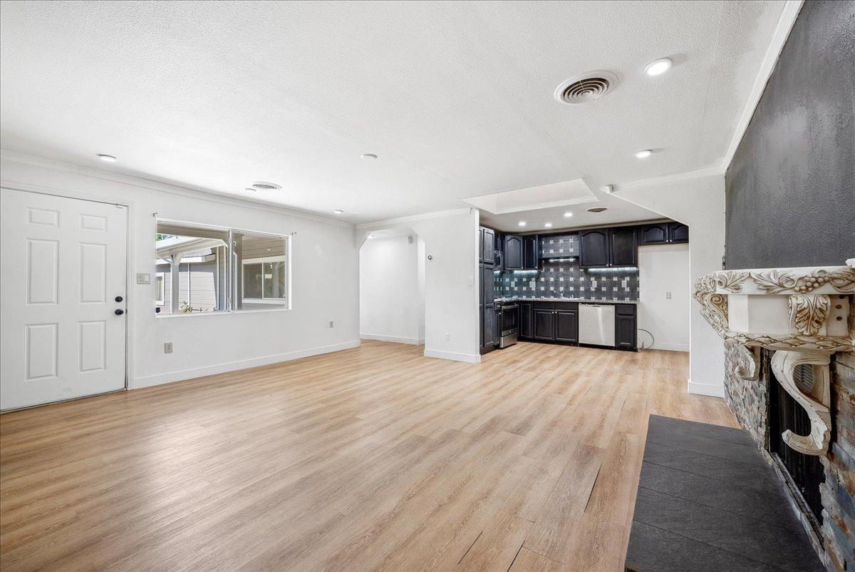 Detail Gallery Image 9 of 48 For 3845 Sunnyvale Ave, Sacramento,  CA 95821 - 4 Beds | 2 Baths