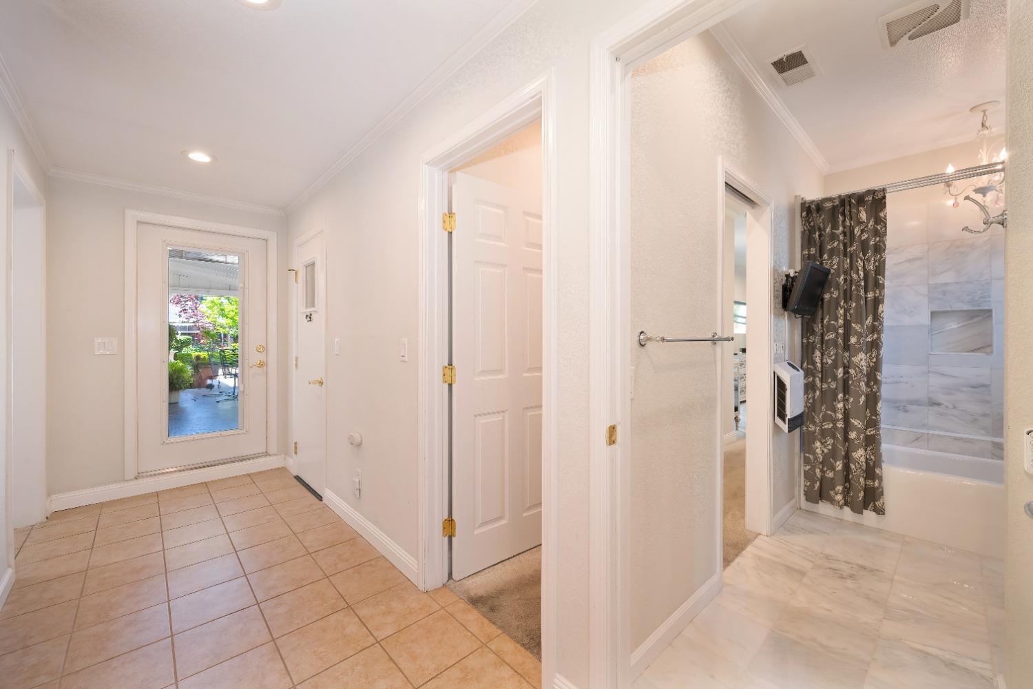 Detail Gallery Image 40 of 75 For 6207 Rampart Dr, Carmichael,  CA 95608 - 4 Beds | 3 Baths