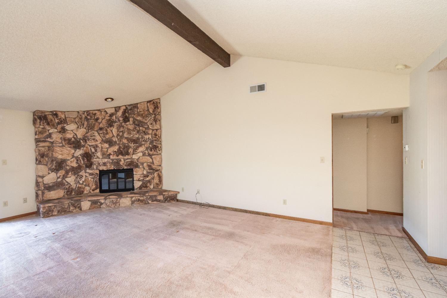 Detail Gallery Image 8 of 31 For 1207 Cedar Tree Way, Sacramento,  CA 95831 - 2 Beds | 2 Baths