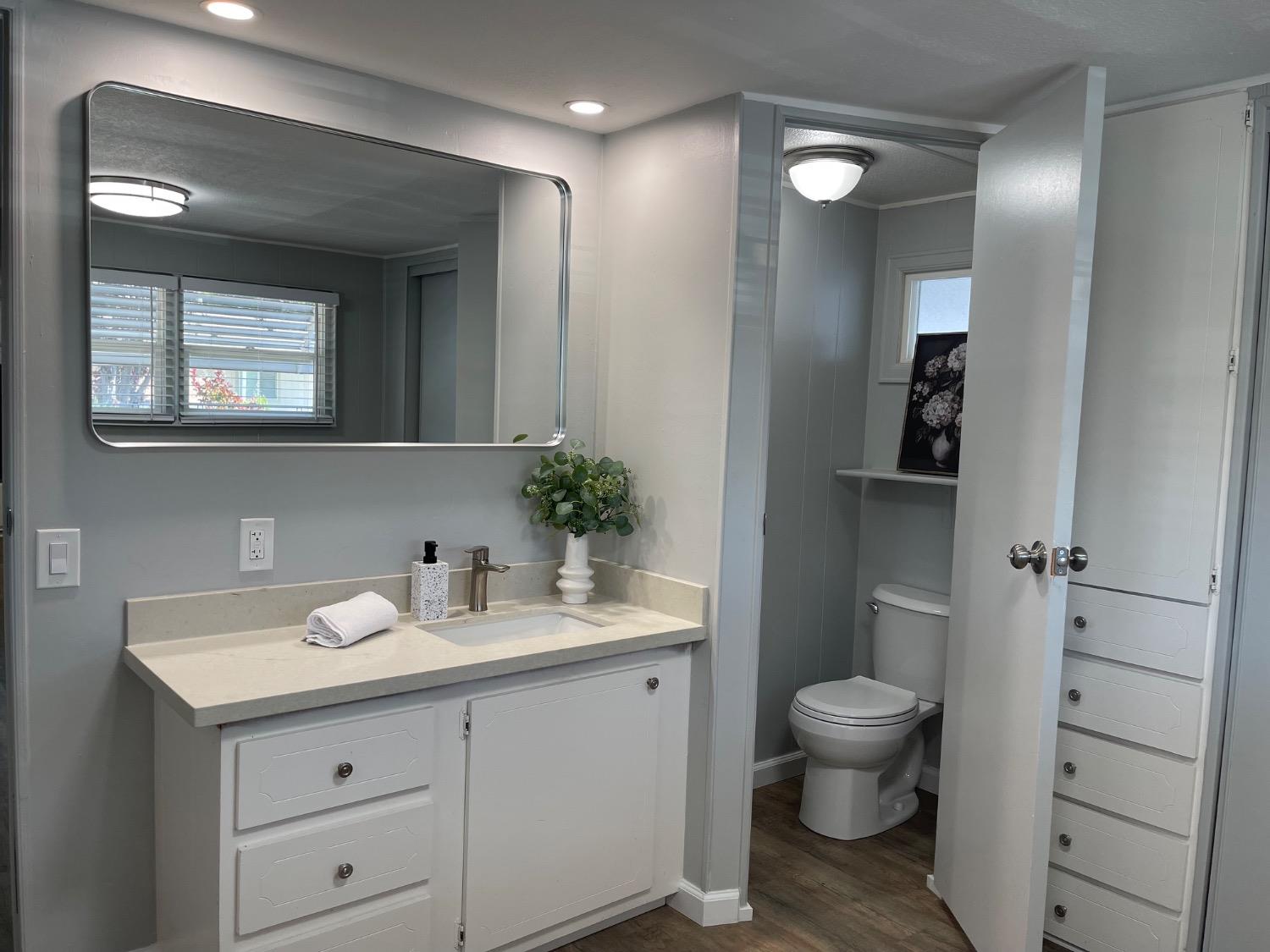 Detail Gallery Image 17 of 34 For 237 Palm View Ln, Rancho Cordova,  CA 95670 - 2 Beds | 1/1 Baths