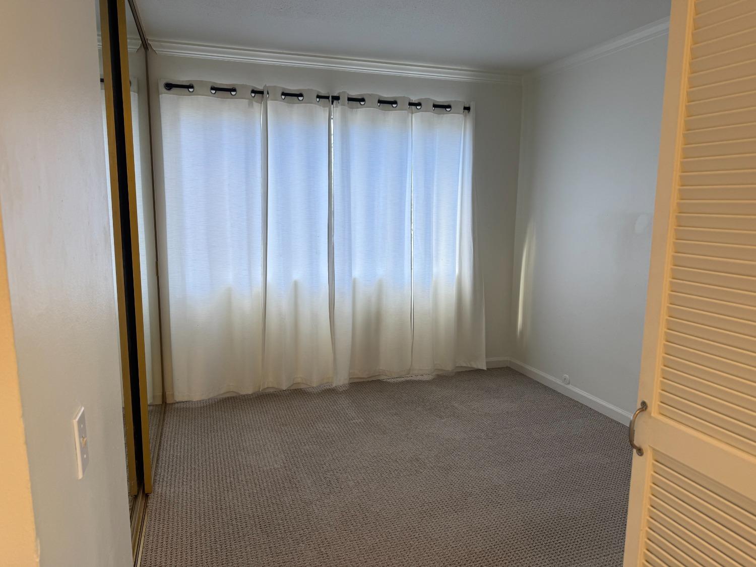 Photo #6: 225059880 Listing: Photo #6
