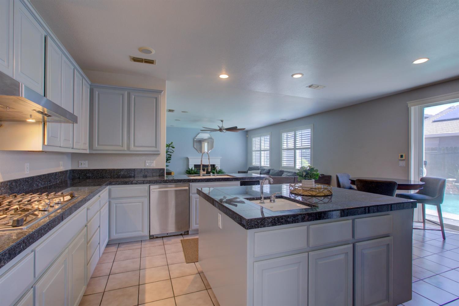 Detail Gallery Image 58 of 75 For 4008 Calais, Modesto,  CA 95356 - 4 Beds | 3 Baths