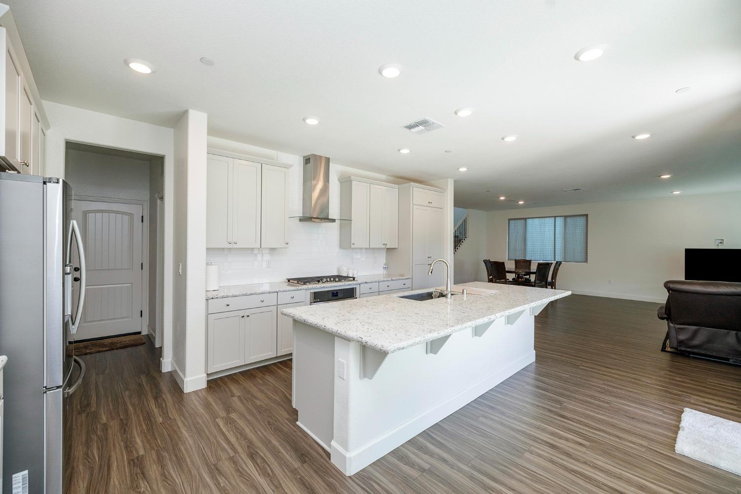 Detail Gallery Image 17 of 48 For 6910 Tailwind Ln, Stockton,  CA 95219 - 4 Beds | 3 Baths