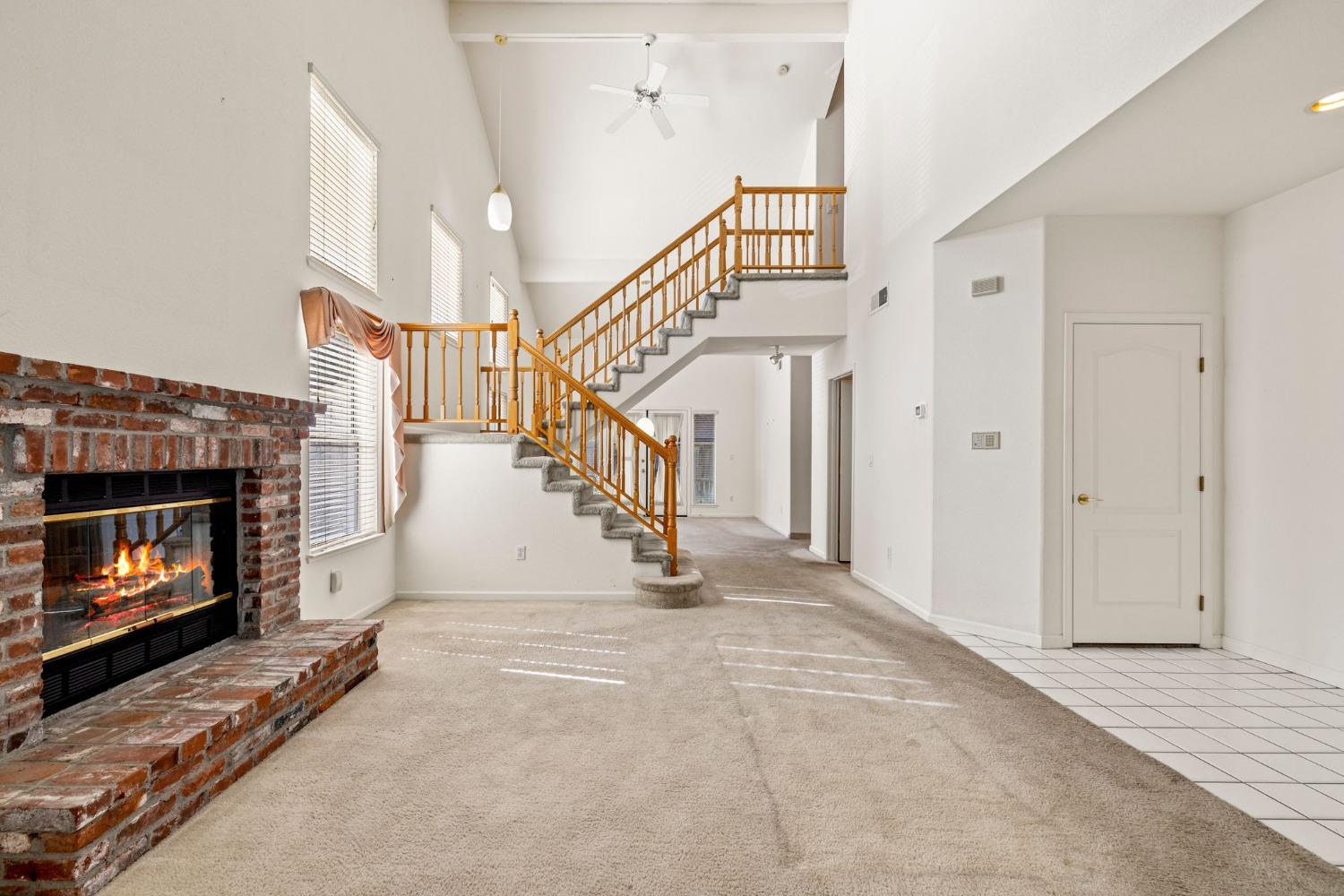 Detail Gallery Image 7 of 56 For 2936 Trigo Way, Sacramento,  CA 95833 - 3 Beds | 2/1 Baths