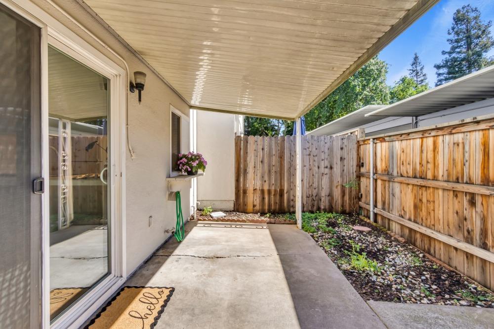 Detail Gallery Image 40 of 57 For 4020 Knoll Top Ct, Carmichael,  CA 95608 - 3 Beds | 1/1 Baths