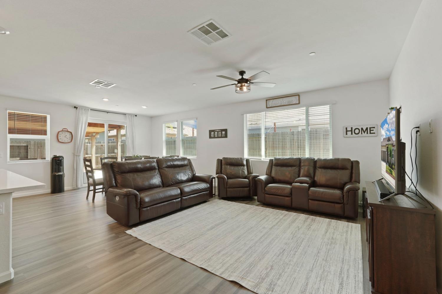 Detail Gallery Image 12 of 53 For 718 Lippi St, Galt,  CA 95632 - 3 Beds | 2 Baths