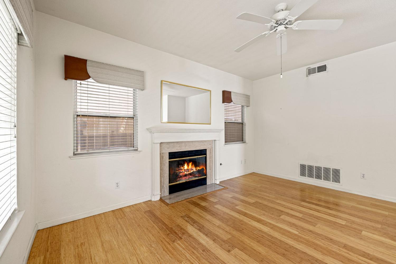 Detail Gallery Image 25 of 56 For 2936 Trigo Way, Sacramento,  CA 95833 - 3 Beds | 2/1 Baths
