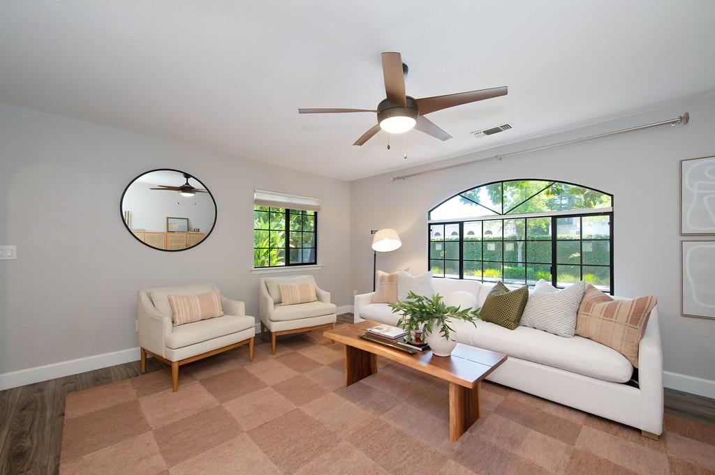 Detail Gallery Image 9 of 46 For 849 10th Ave, Sacramento,  CA 95818 - 3 Beds | 2 Baths