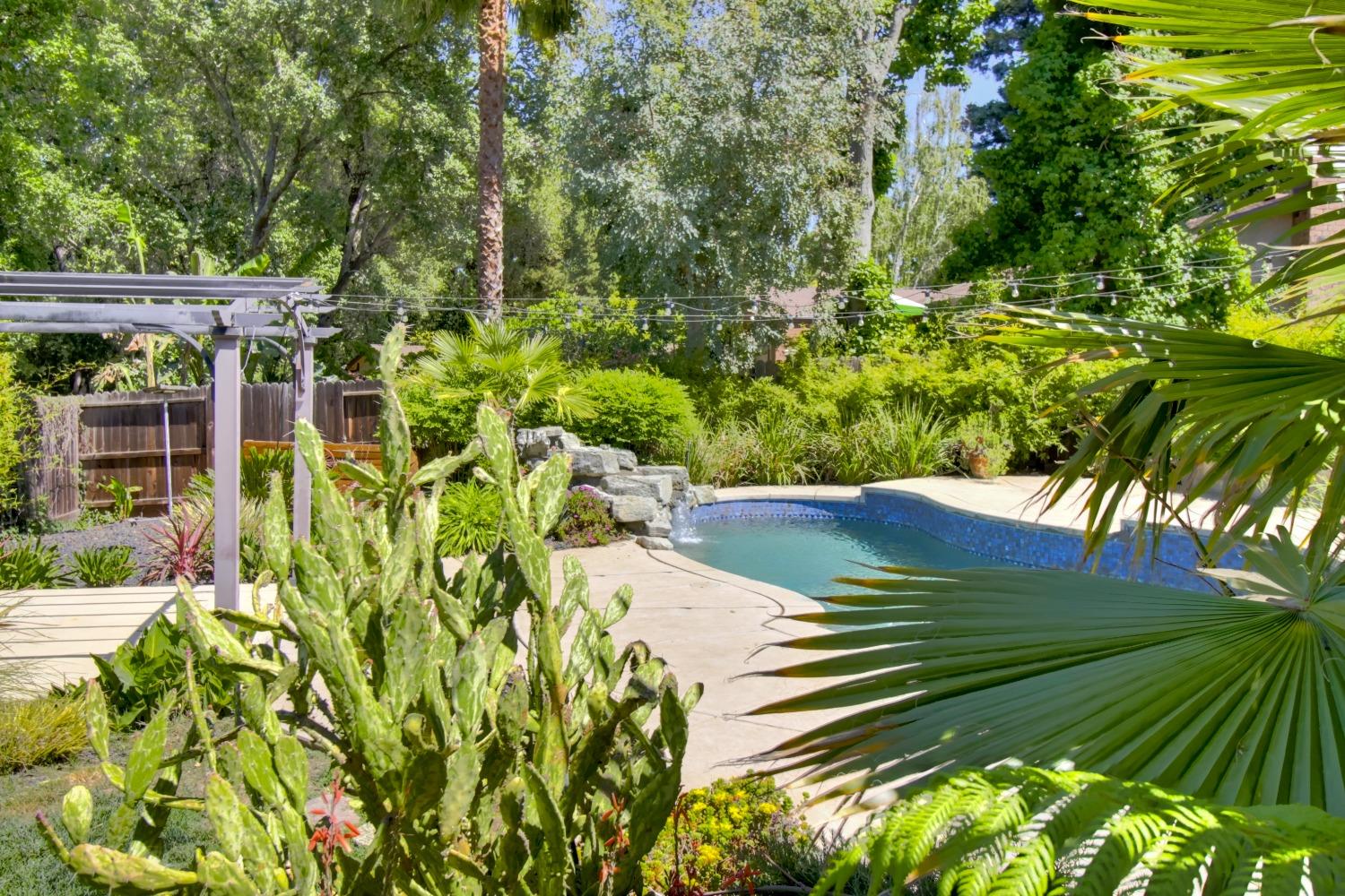 Detail Gallery Image 44 of 78 For 8401 Kroeger Ct, Fair Oaks,  CA 95628 - 4 Beds | 3 Baths