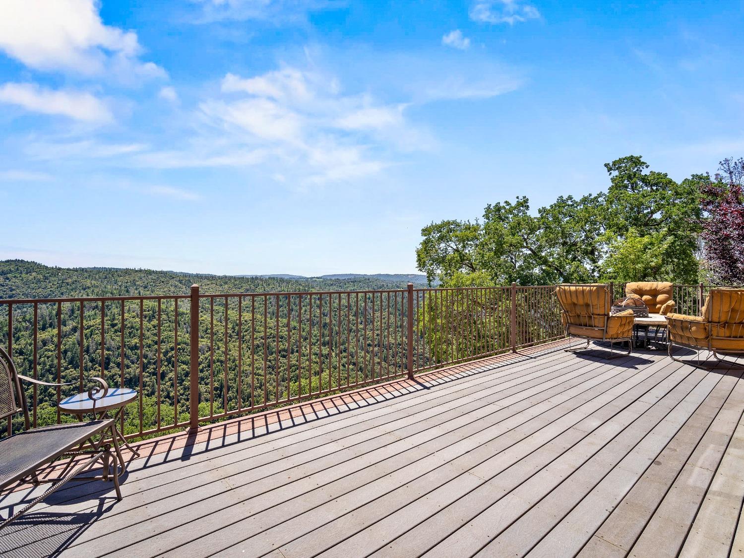 Detail Gallery Image 13 of 40 For 6801 Sagittarius Rd, Placerville,  CA 95667 - 3 Beds | 2/1 Baths