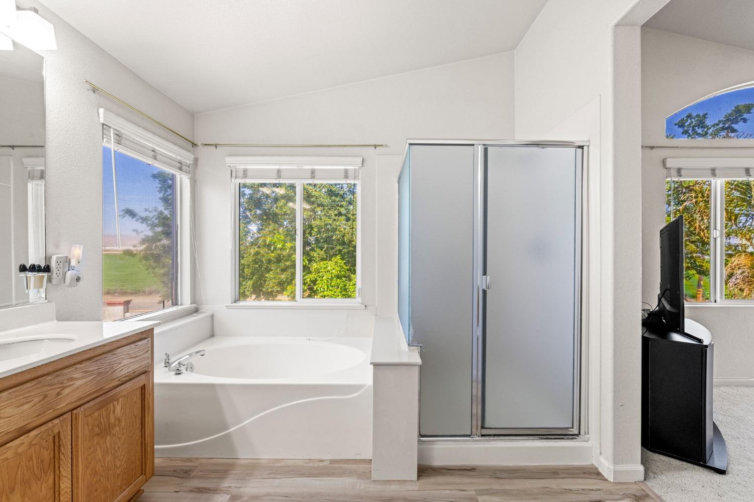 Detail Gallery Image 25 of 43 For 1644 Gloria Cir, Tracy,  CA 95377 - 5 Beds | 3 Baths