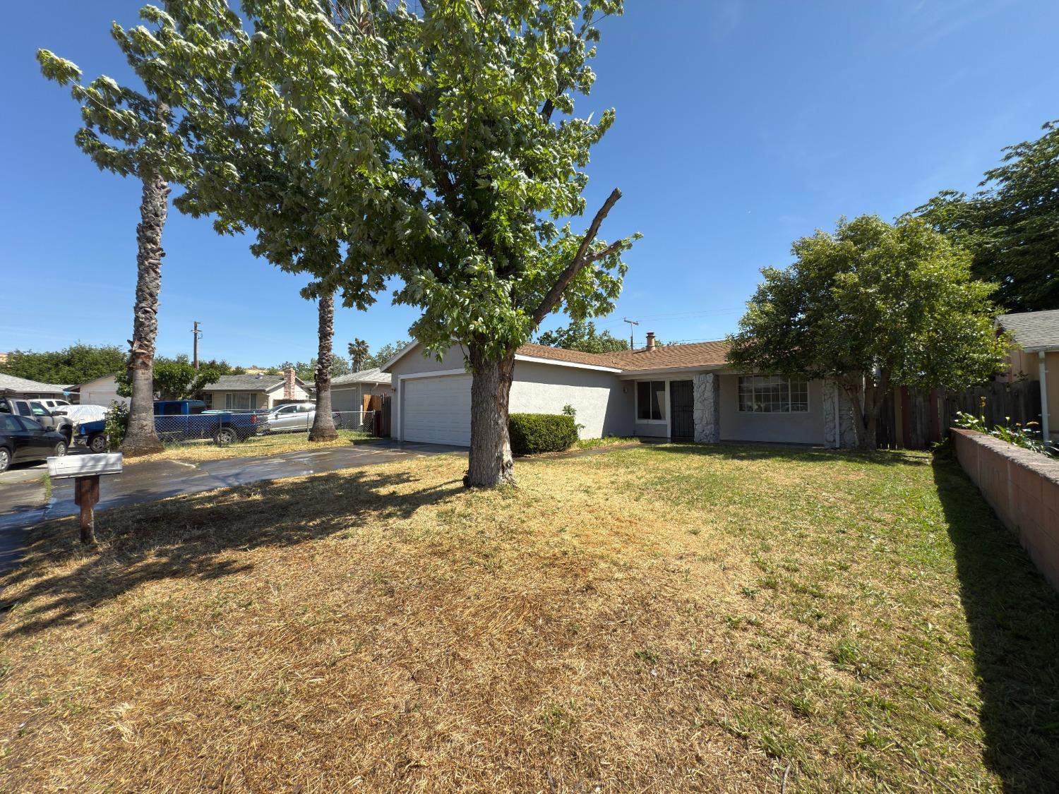 Detail Gallery Image 2 of 15 For 316 Yampa Cir, Sacramento,  CA 95838 - 3 Beds | 1 Baths