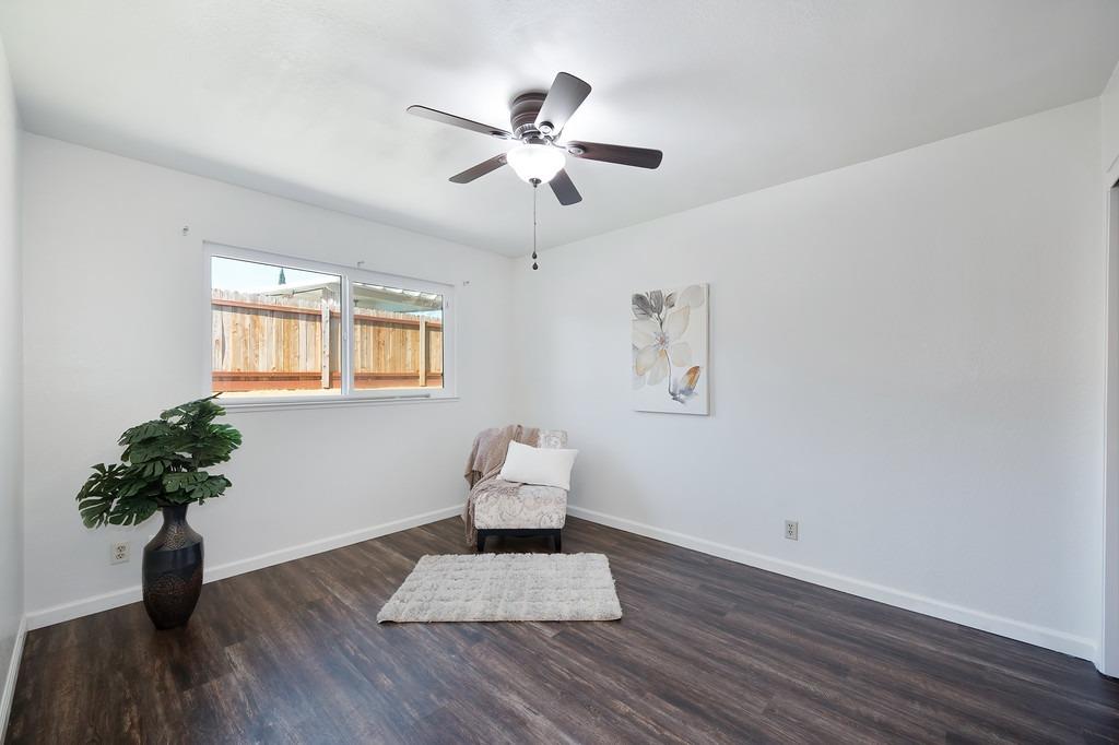 Detail Gallery Image 20 of 31 For 6704 Green Ash Ct, Citrus Heights,  CA 95610 - 4 Beds | 2 Baths