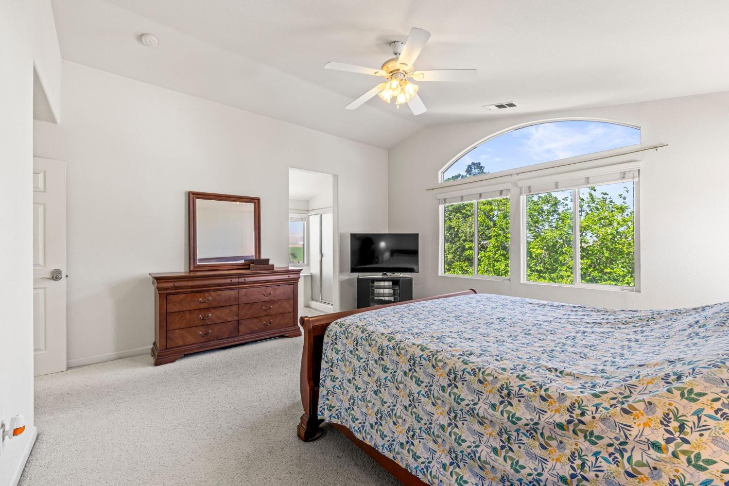 Detail Gallery Image 22 of 43 For 1644 Gloria Cir, Tracy,  CA 95377 - 5 Beds | 3 Baths