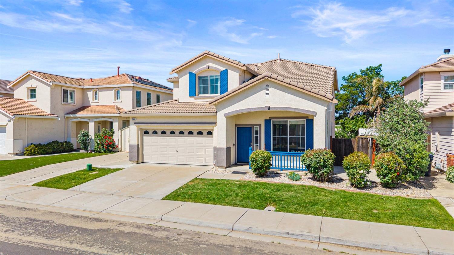 Detail Gallery Image 1 of 43 For 1644 Gloria Cir, Tracy,  CA 95377 - 5 Beds | 3 Baths