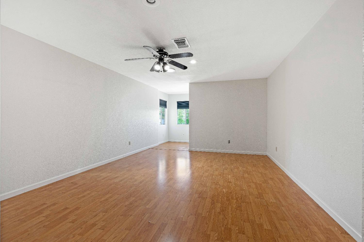 Detail Gallery Image 42 of 68 For 21299 E Highway 4, Stockton,  CA 95215 - 5 Beds | 4/1 Baths