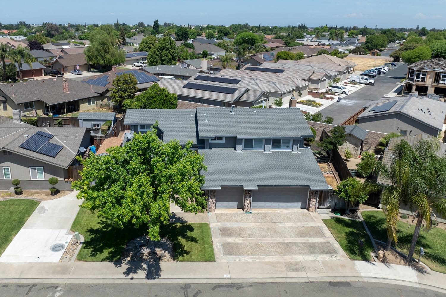 Oakridge Court, Modesto, California image 4