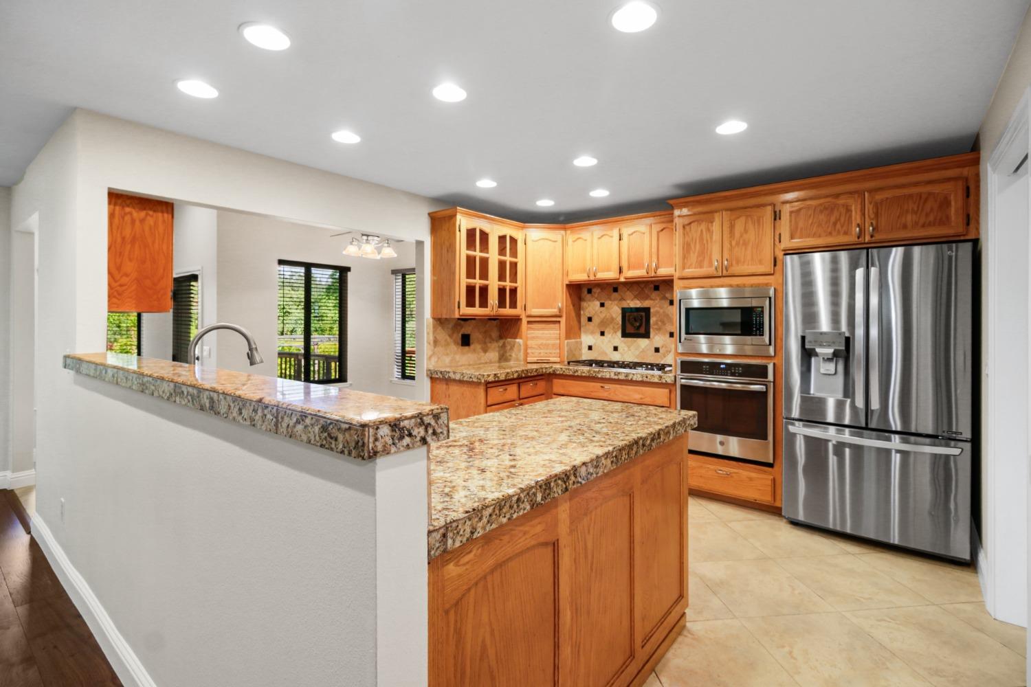 Detail Gallery Image 19 of 78 For 8401 Kroeger Ct, Fair Oaks,  CA 95628 - 4 Beds | 3 Baths