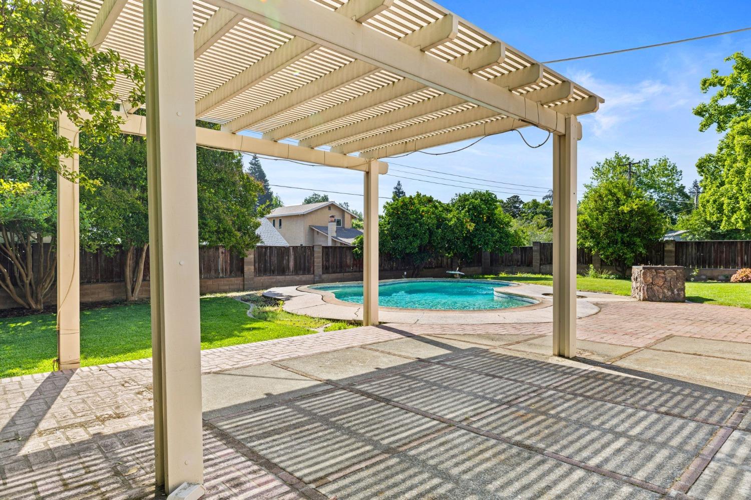 Detail Gallery Image 34 of 46 For 5038 Illinois Ave, Fair Oaks,  CA 95628 - 4 Beds | 2 Baths