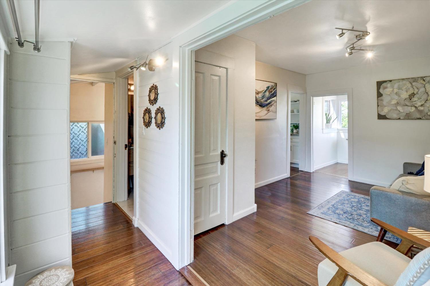 Detail Gallery Image 21 of 38 For 1412 E 32 St, Oakland,  CA 94602 - 3 Beds | 2 Baths
