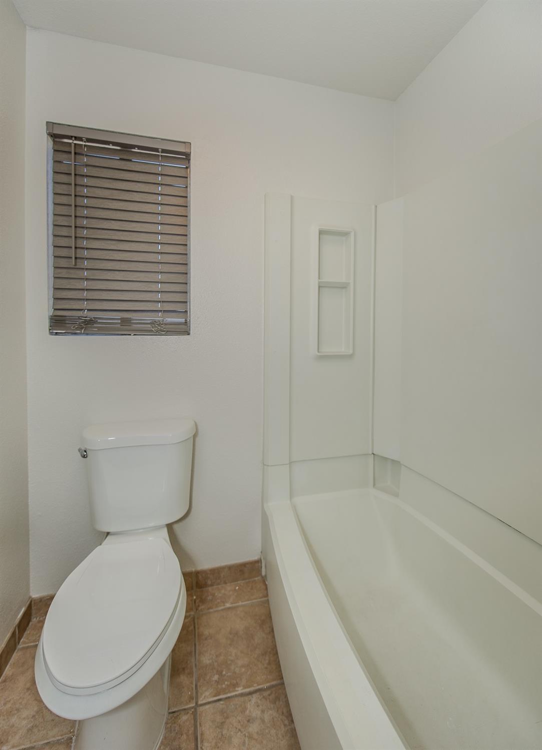 Detail Gallery Image 29 of 46 For 1925 Arrowsmith Dr, Manteca,  CA 95336 - 3 Beds | 2 Baths