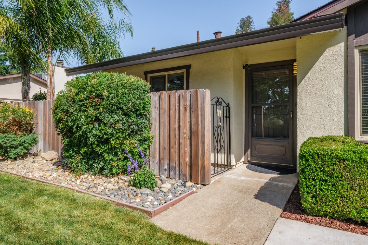 Detail Gallery Image 6 of 61 For 11078 Autumnwind Ln, Rancho Cordova,  CA 95670 - 3 Beds | 2 Baths