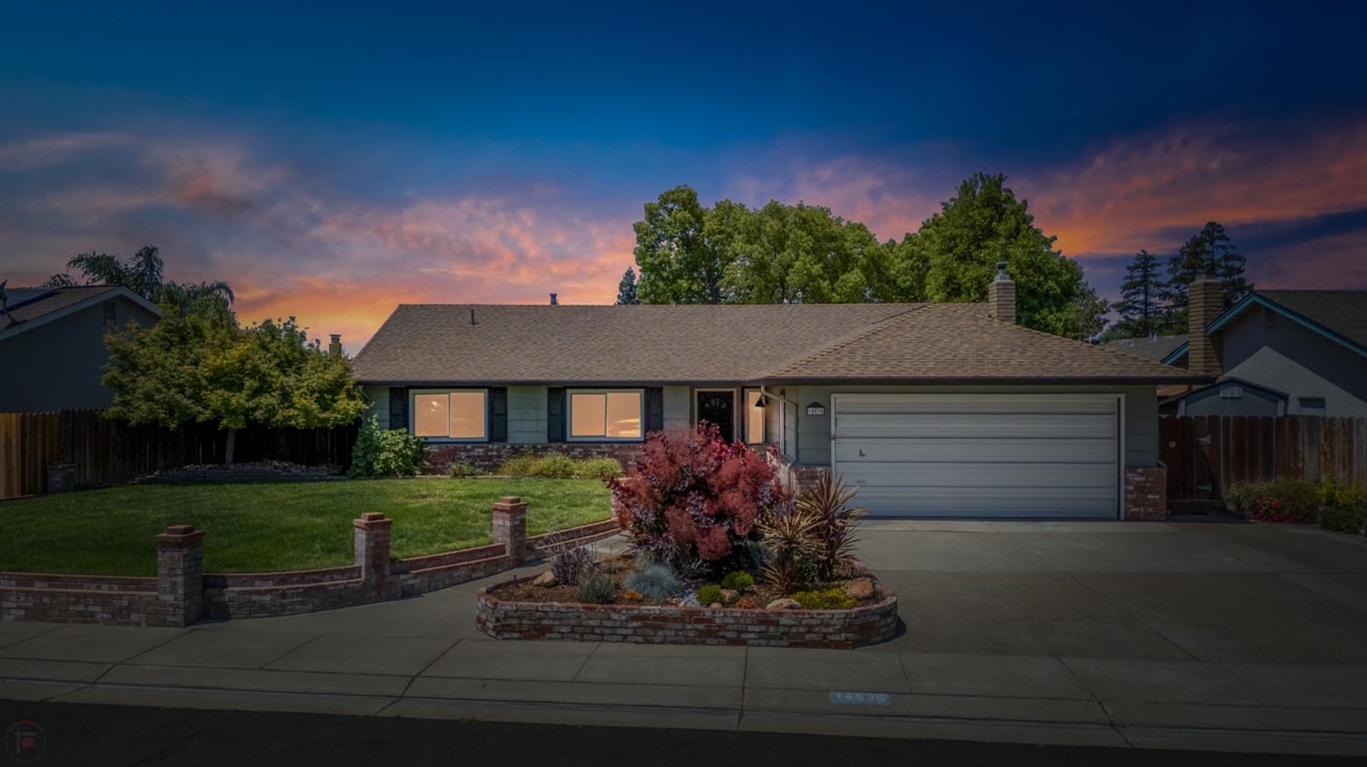 Detail Gallery Image 2 of 36 For 14535 Arapaho Way, Manteca,  CA 95336 - 3 Beds | 2 Baths