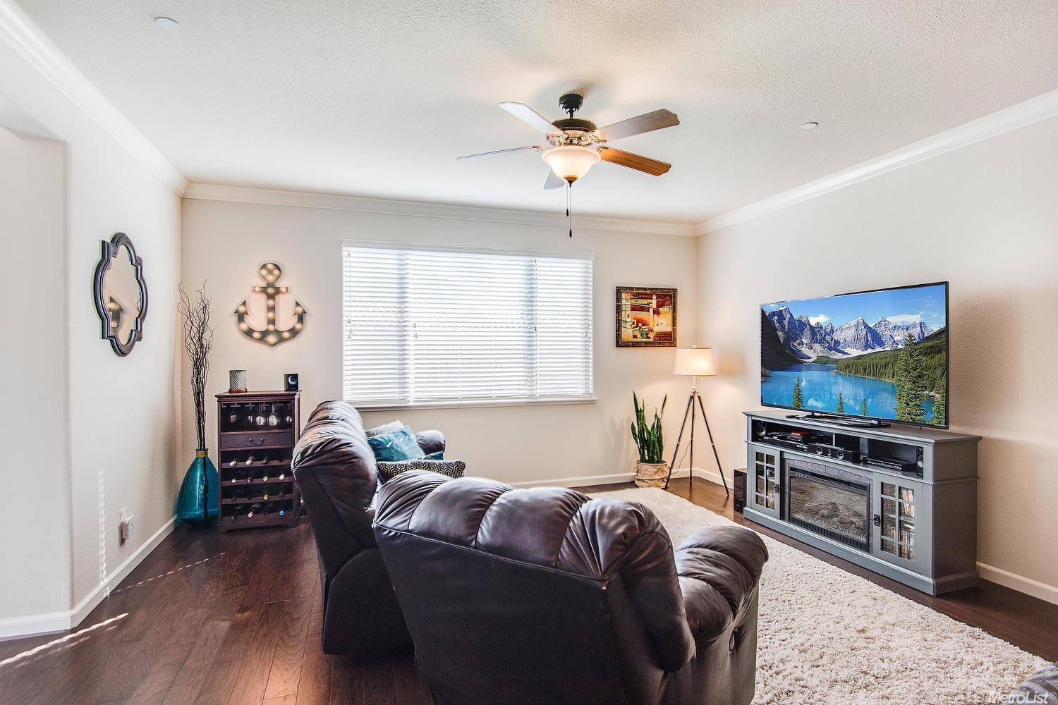 Detail Gallery Image 6 of 18 For 3577 Trentino St, Roseville,  CA 95747 - 4 Beds | 3 Baths